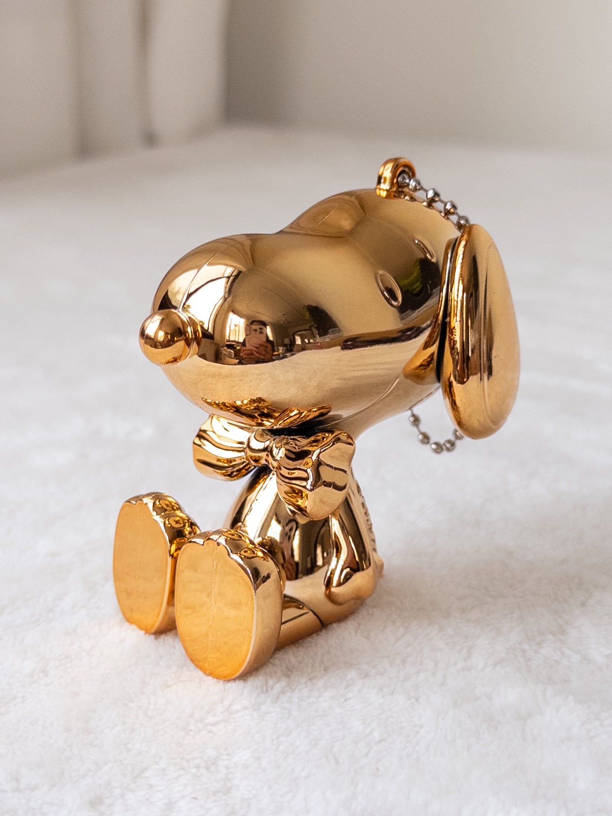 Snoopy Llavero Efecto Metálico Dorado