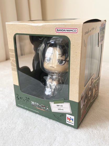 Levi Look Up Rukappu Figura | Attack on Titán | Shingeki no Kyojin