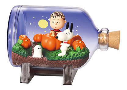 Snoopy Time Terrarium © RE-MENT