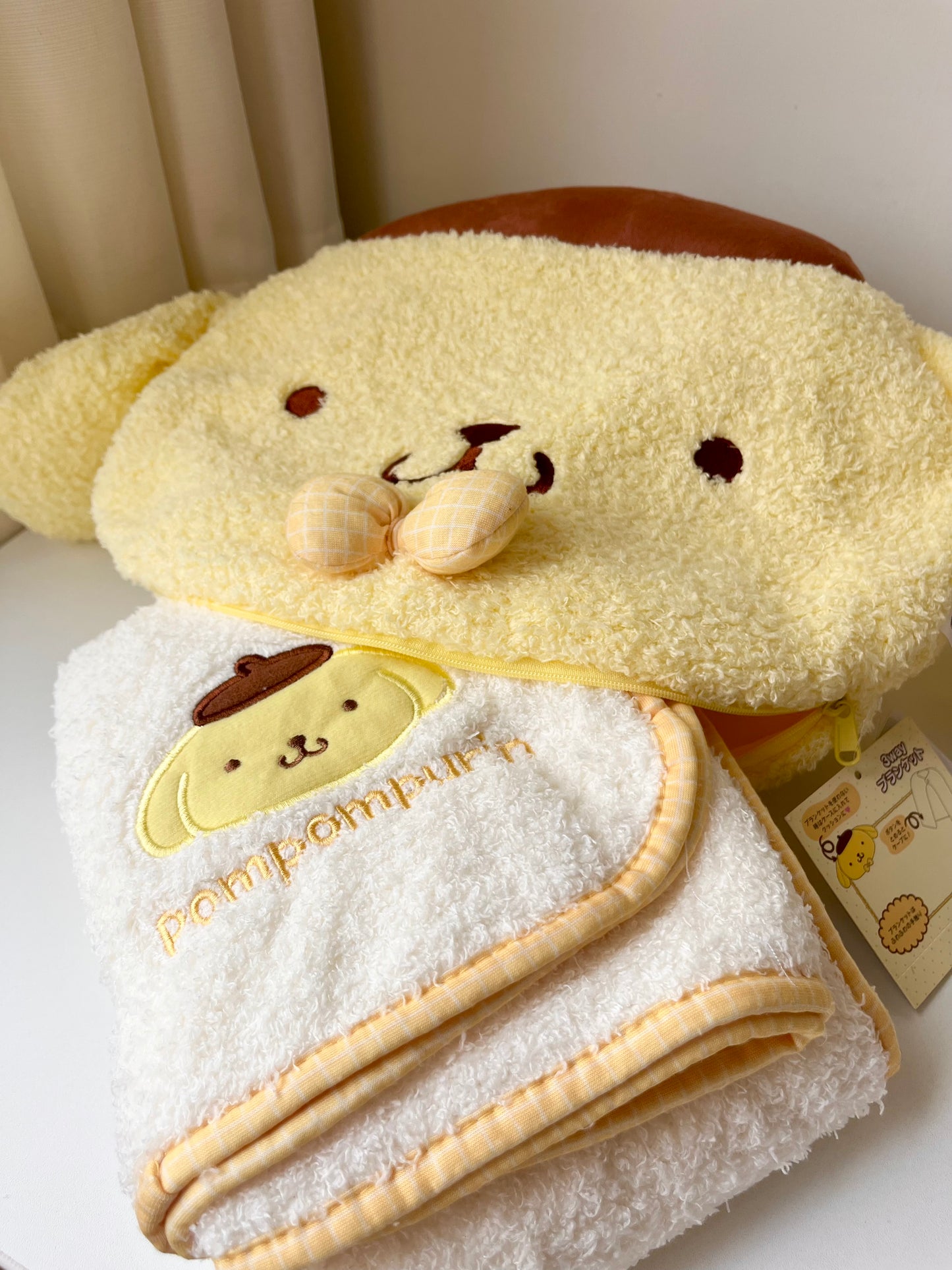Pompompurin Manta con Estuche Peluche