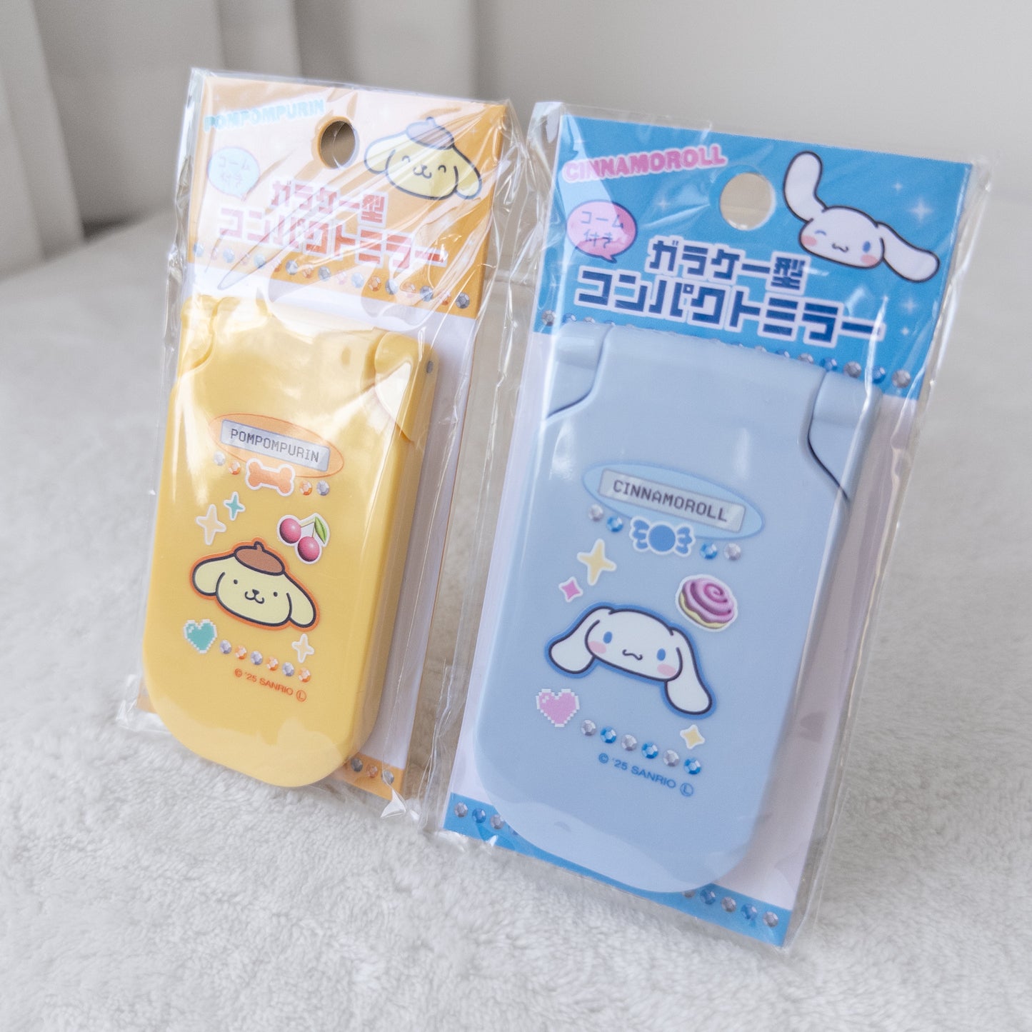 Sanrio Espejo + Peine tipo Celular