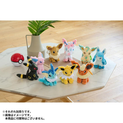 Pokémon Eevee Carabiner Peluche Llavero | Pokemon Center