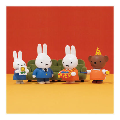 Miffy Scene Collection Mom’s Birthday | Set Completo de 4 Figuras Gashapon