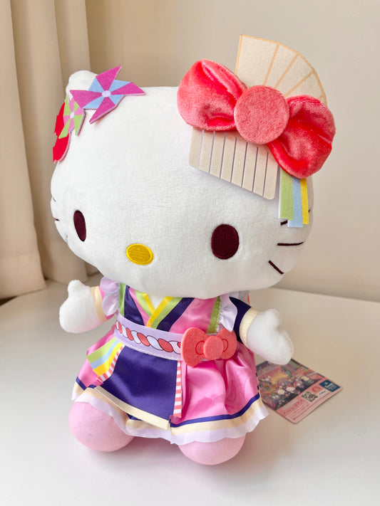 Hello Kitty Kimono © SANRIO CO., LTD