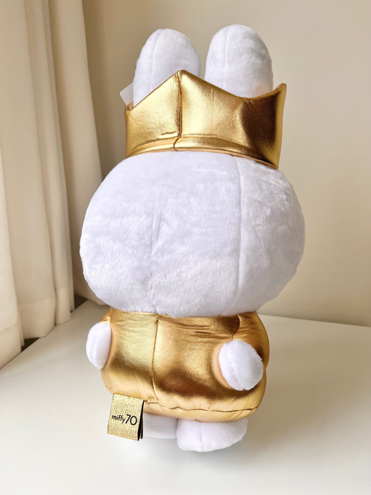 Miffy Dorada Aniversario 70 Peluche Grande