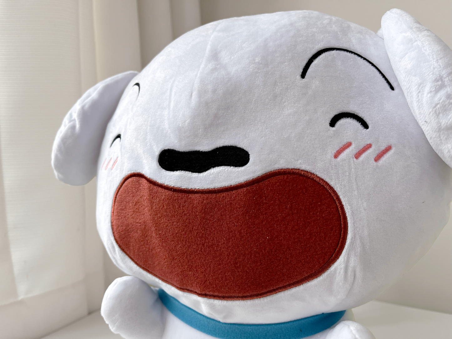 Nevado Peluche Grande 🐶 © SHINCHAN