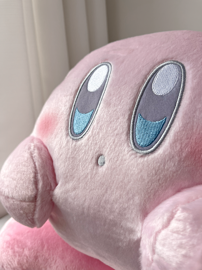 Kirby Snow Peluche ❄️ © Nintendo / HAL Laboratory