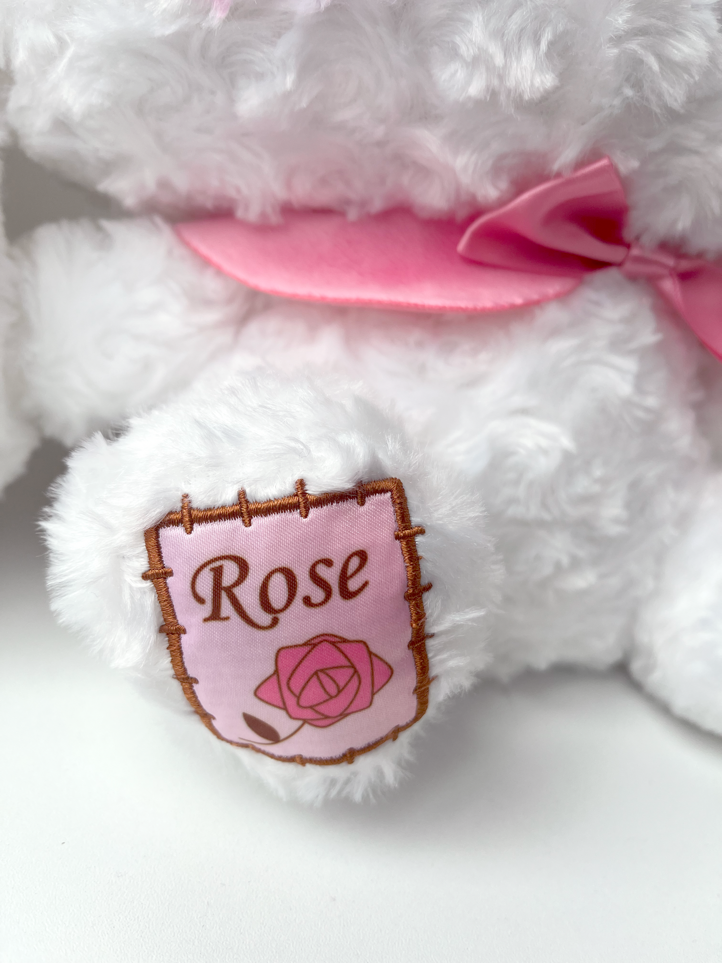 Cinnamoroll Rose Peluche 🌹 © SANRIO CO., LTD
