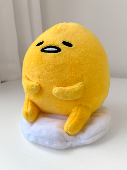 Gudetama Peluche 🥚 © SANRIO CO., LTD