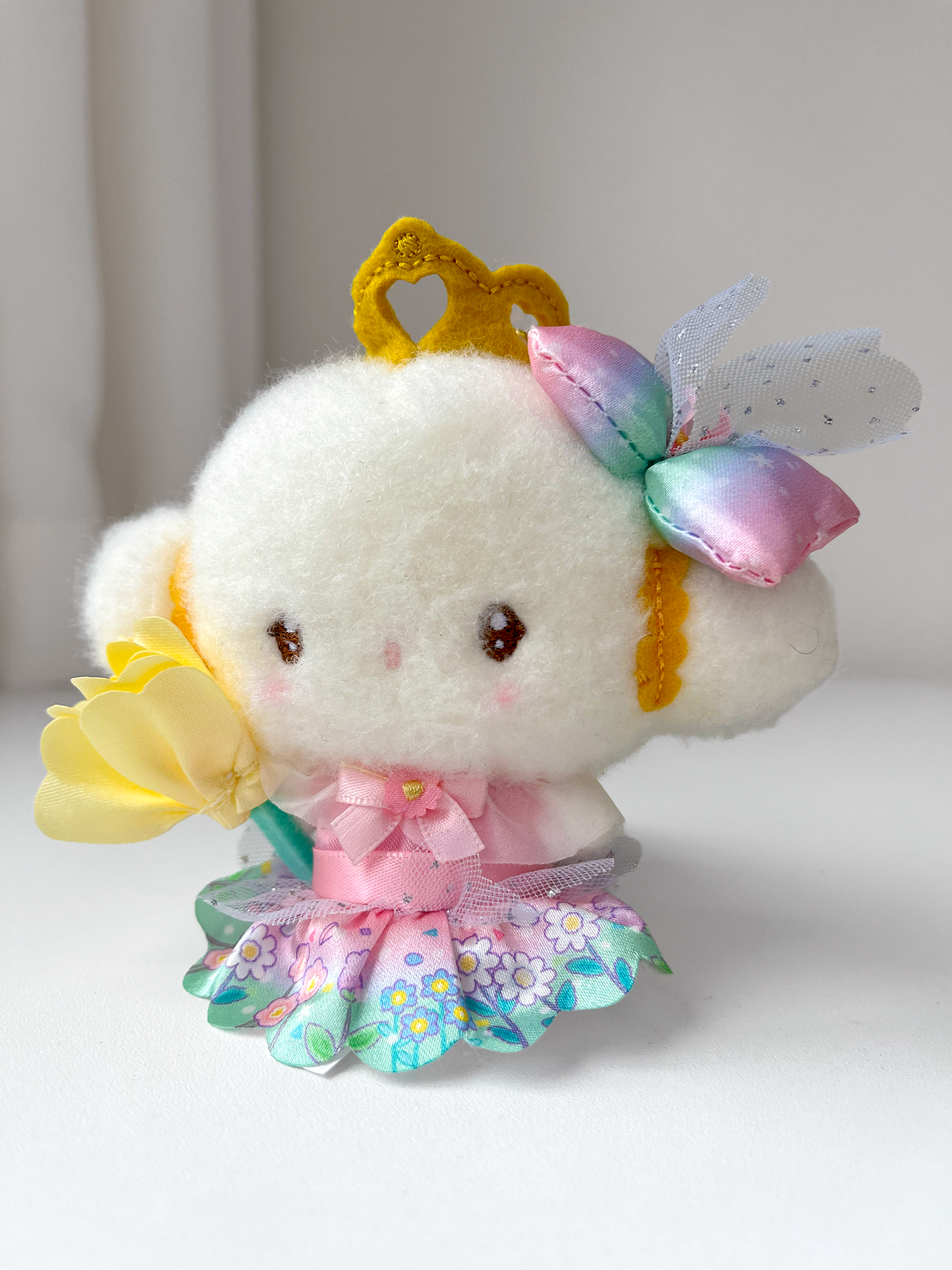 Cogimyun Queen Peluche Llavero 👑 © SANRIO