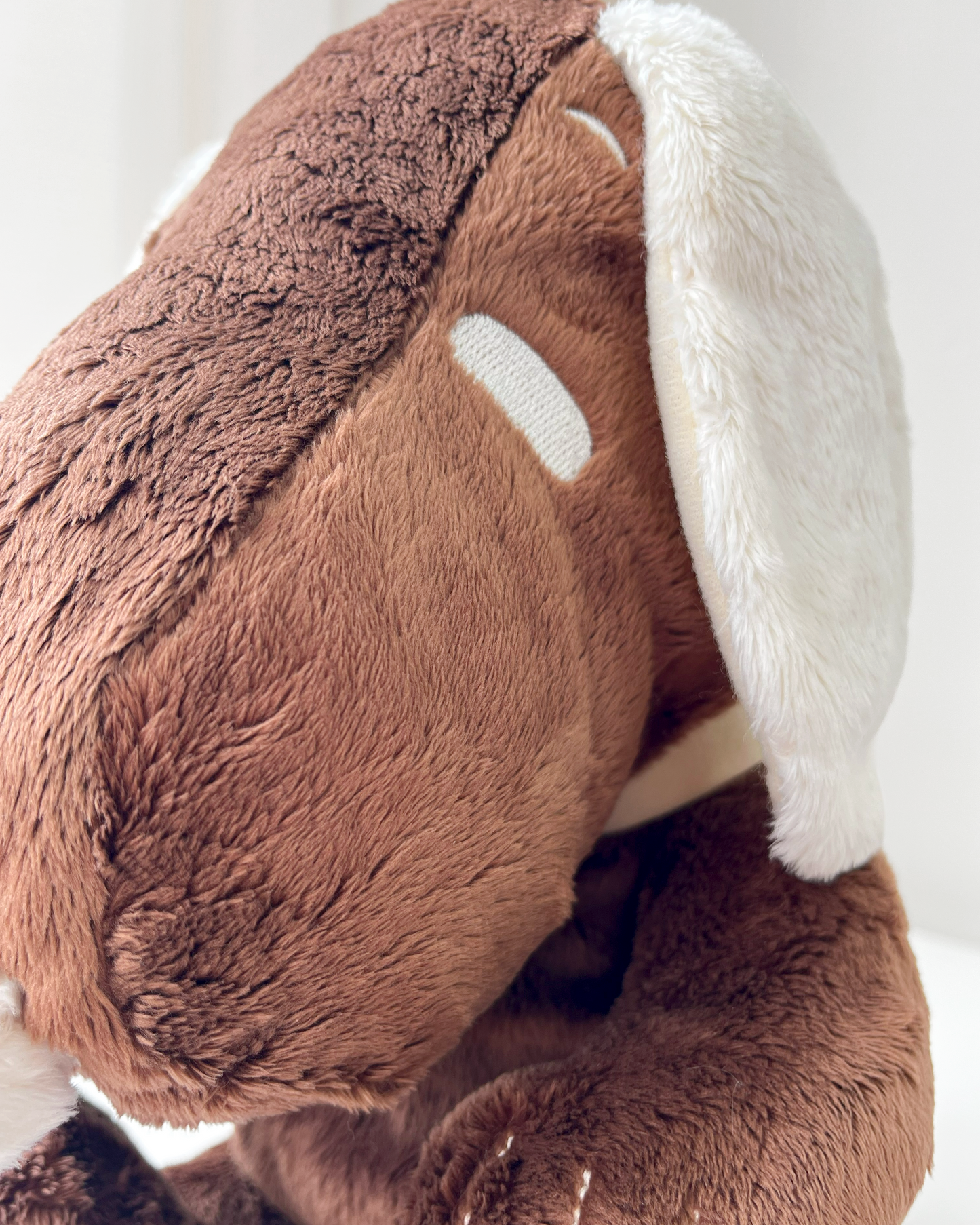 Snoopy Chocolate Peluche 🐾 © Peanuts