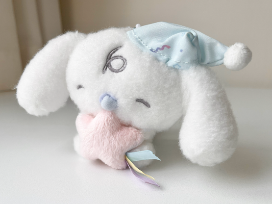Milk Pijama Peluche Llavero 😴 © SANRIO CO., LTD