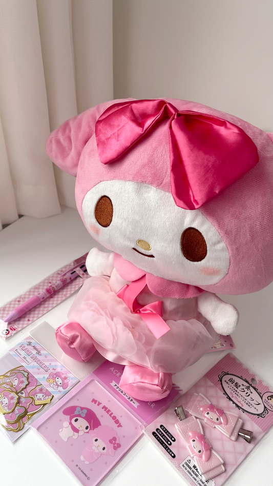 My Melody Elegante Peluche © SANRIO CO., LTD